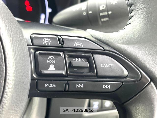 Toyota SIENTA 2026-05 8812059-5