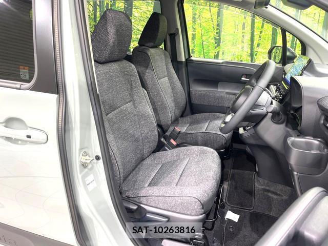 Toyota SIENTA 2026-05 8812059-7