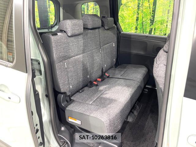 Toyota SIENTA 2026-05 8812059-8