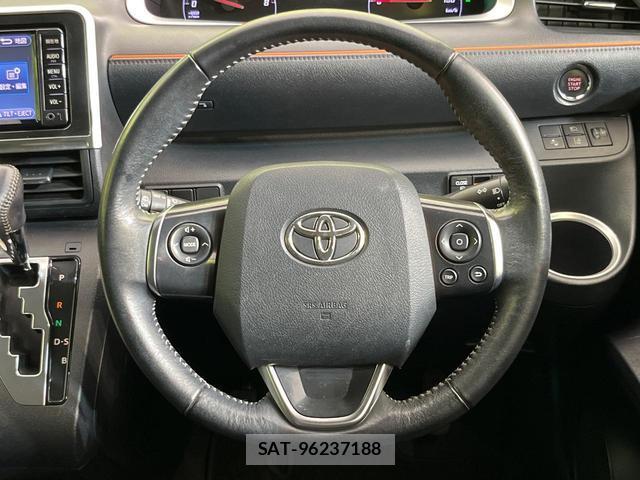 Toyota SIENTA 2017-09 8812078-11