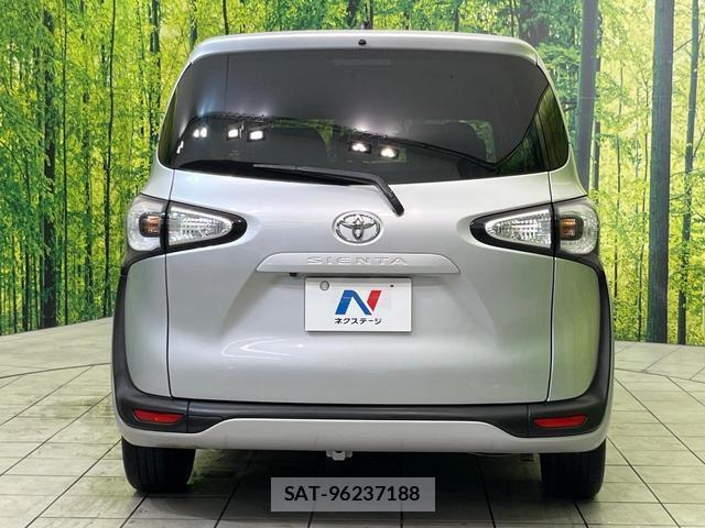 Toyota SIENTA 2017-09 8812078-15