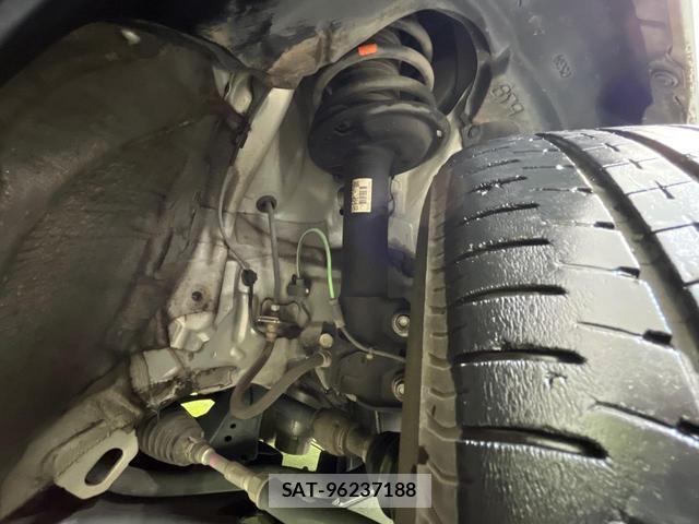 Toyota SIENTA 2017-09 8812078-19