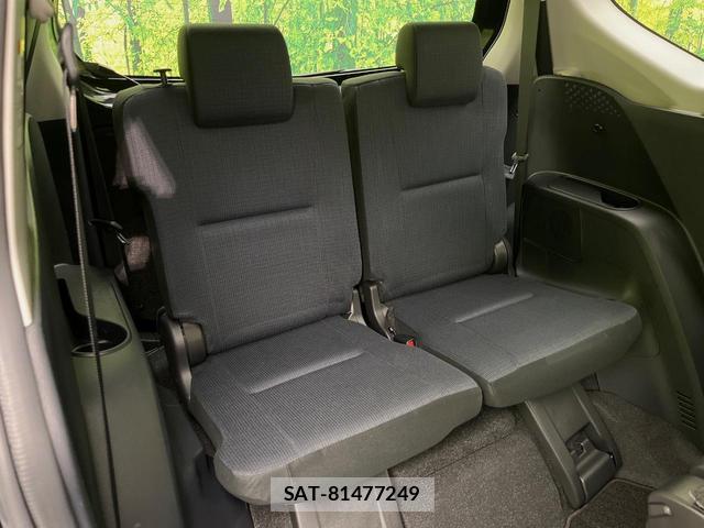 Toyota SIENTA 2017-03 8812121-9
