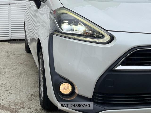 Toyota SIENTA 2015-09 8812322-12