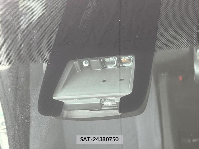 Toyota SIENTA 2015-09 8812322-4