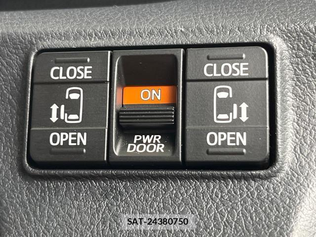 Toyota SIENTA 2015-09 8812322-5
