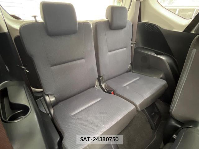 Toyota SIENTA 2015-09 8812322-9