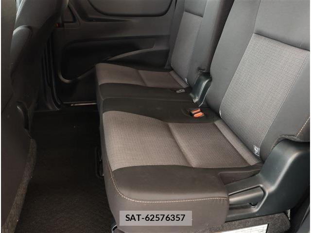 Toyota SIENTA 2021-10 8812381-14