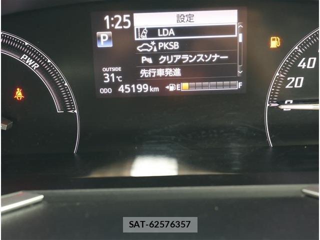 Toyota SIENTA 2021-10 8812381-6