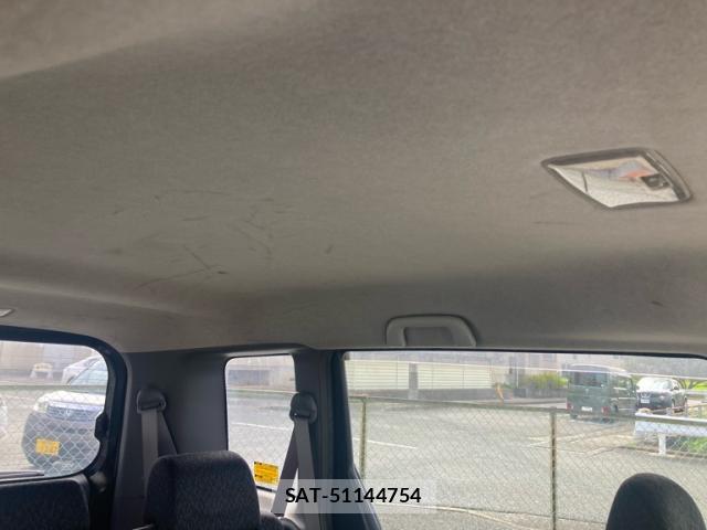 Toyota SIENTA 2012-12 8812436-15