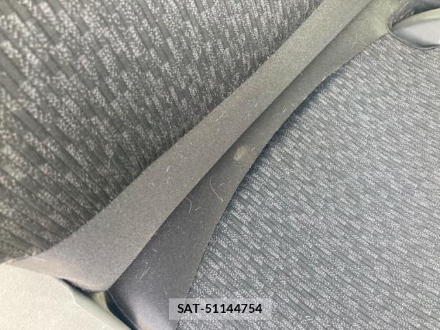 Toyota SIENTA 2012-12 8812436-9