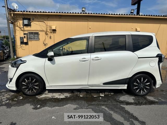 Toyota SIENTA 2016-10 8812679-14
