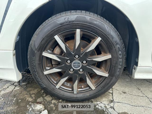 Toyota SIENTA 2016-10 8812679-18