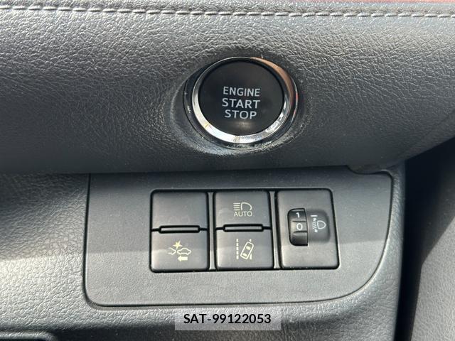 Toyota SIENTA 2016-10 8812679-5