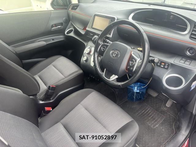 Toyota SIENTA 2019-09 8812719-10