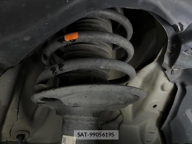 Toyota SIENTA 2017-07 8812914-19