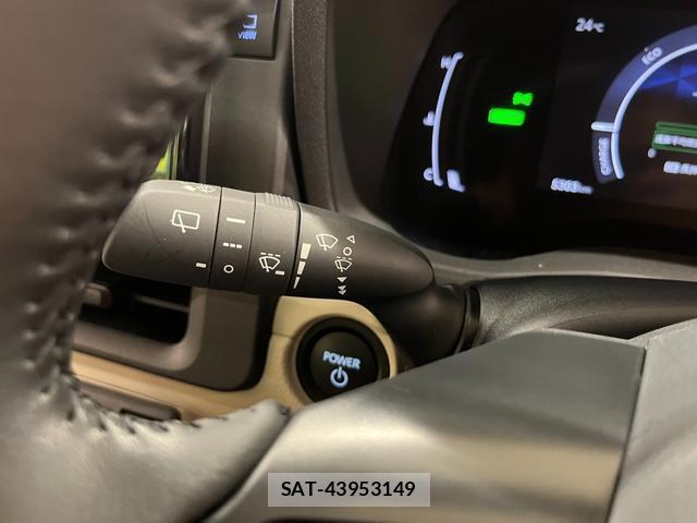 Toyota SIENTA 2024-10 8812943-12