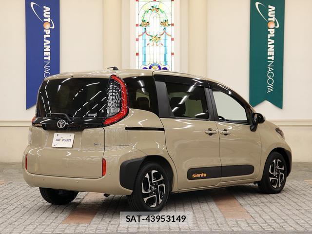 Toyota SIENTA 2024-10 8812943-3