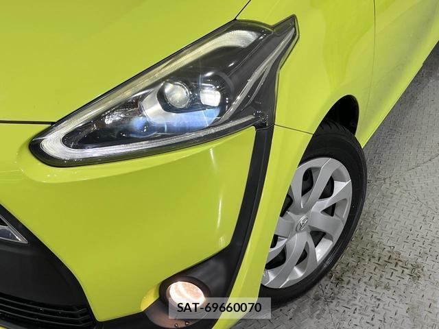 Toyota SIENTA 2015-10 8813126-13