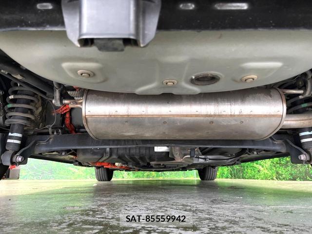 Toyota SIENTA 2023-09 8813204-18