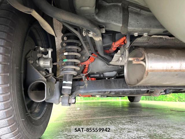 Toyota SIENTA 2023-09 8813204-19