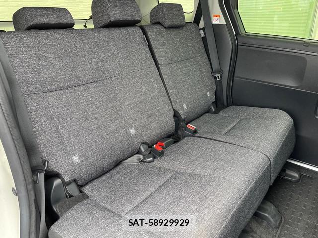 Toyota SIENTA 2023-09 8813230-11