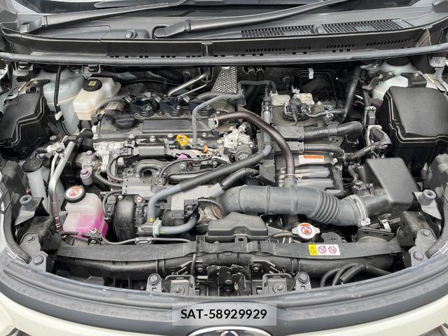Toyota SIENTA 2023-09 8813230-17