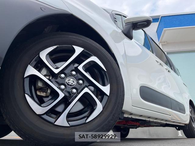 Toyota SIENTA 2023-09 8813230-9