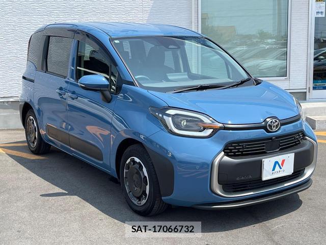 Toyota SIENTA 2025-03 8813231-15