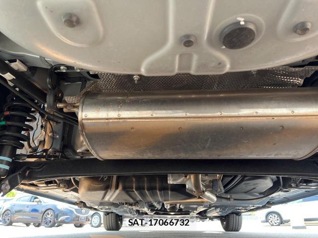 Toyota SIENTA 2025-03 8813231-18
