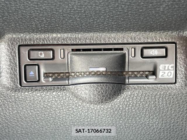 Toyota SIENTA 2025-03 8813231-4