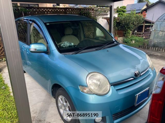 Toyota SIENTA 2009-11 8813302-1