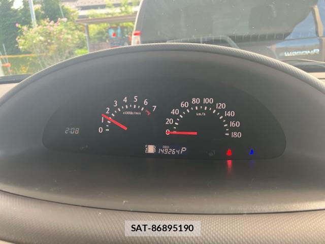Toyota SIENTA 2009-11 8813302-17