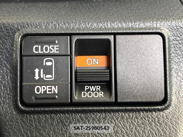 Toyota SIENTA 2020-02 8813423-4