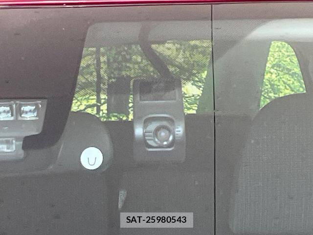 Toyota SIENTA 2020-02 8813423-6