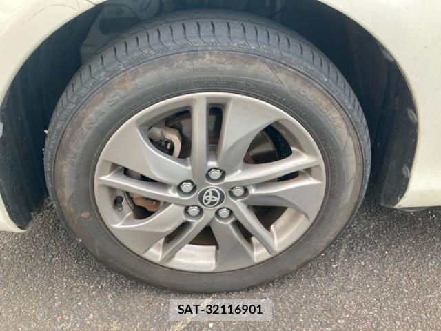 Toyota SIENTA 2015-11 8813572-14