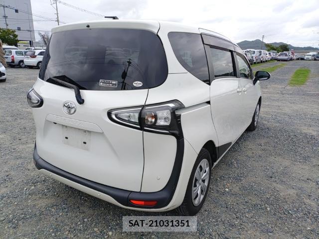 Toyota SIENTA 2021-08 8813770-4