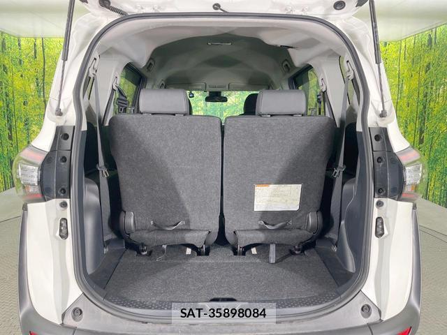 Toyota SIENTA 2017-12 8813989-10