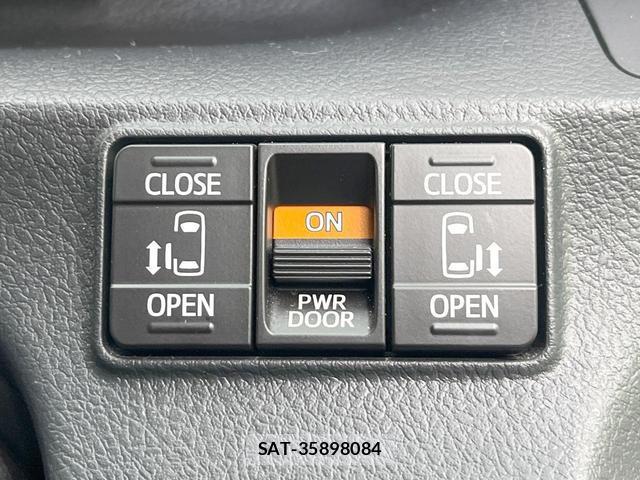 Toyota SIENTA 2017-12 8813989-3