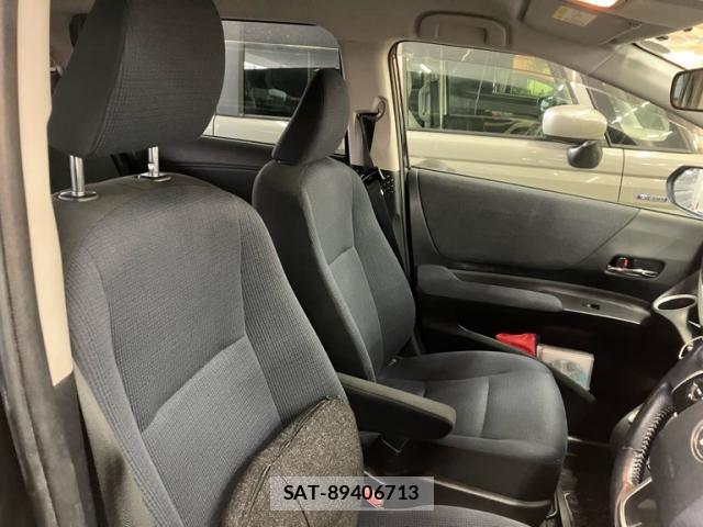Toyota SIENTA 2015-07 8814094-11
