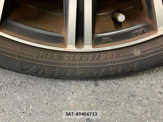 Toyota SIENTA 2015-07 8814094-4