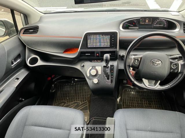 Toyota SIENTA 2015-09 8814096-3