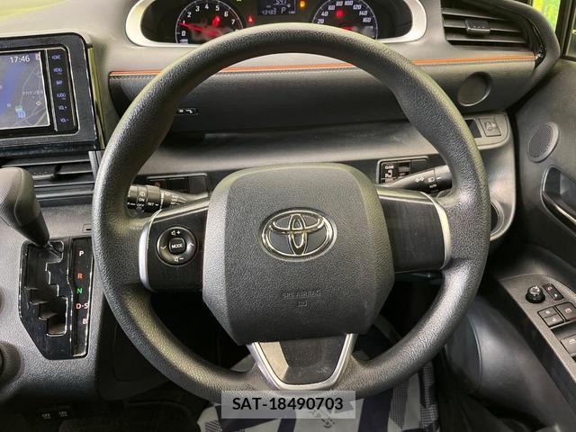 Toyota SIENTA 2021-10 8814244-11
