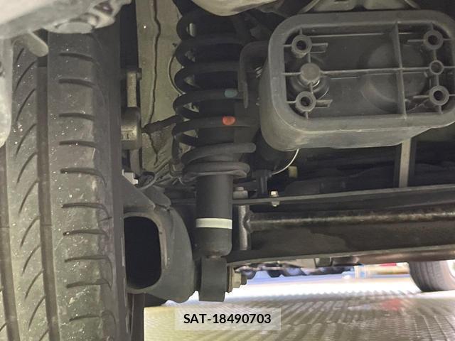 Toyota SIENTA 2021-10 8814244-19