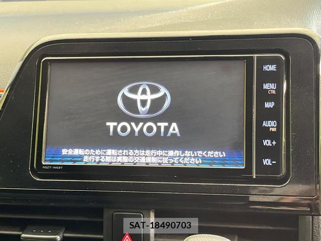 Toyota SIENTA 2021-10 8814244-3