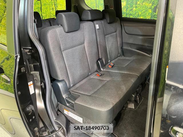 Toyota SIENTA 2021-10 8814244-8
