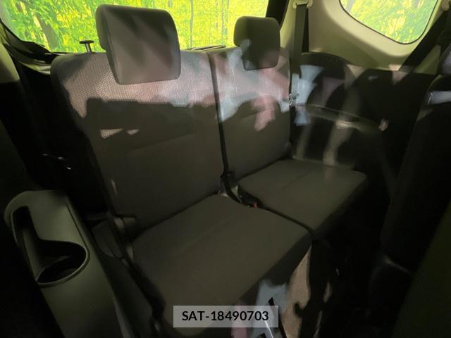 Toyota SIENTA 2021-10 8814244-9