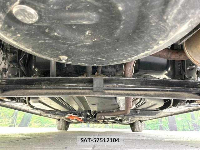 Toyota SIENTA 2021-04 8814303-19