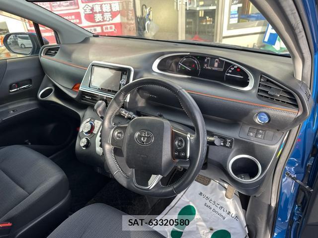 Toyota SIENTA 2017-07 8814414-11