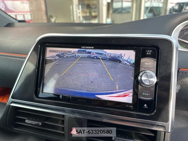 Toyota SIENTA 2017-07 8814414-4